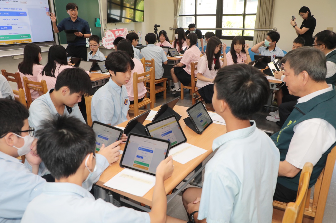 台南創全國之先推AI教育基礎建設　黃偉哲：讓AI助攻適性學習